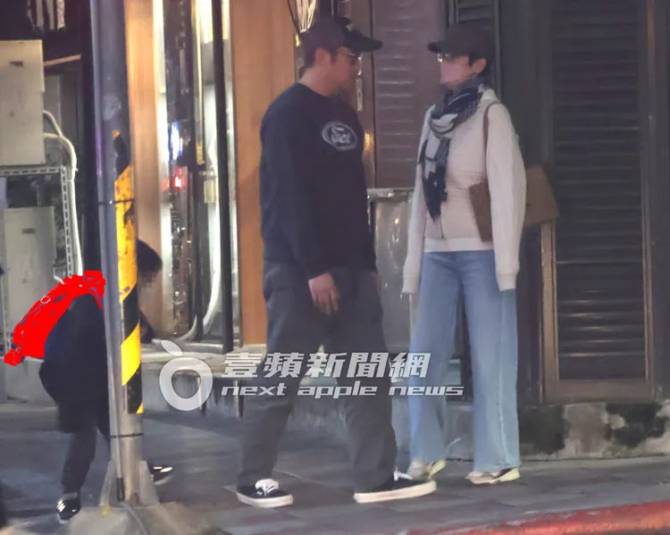 父子倆聊完天，看到家中長輩都非常開心。特勤中心攝