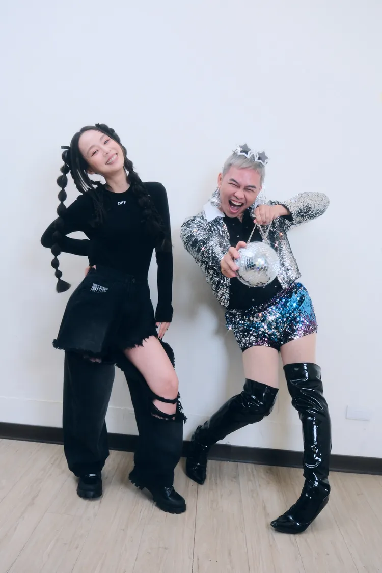 孫淑媚在那那大師節目又唱又跳。小鋼砲娛樂提供