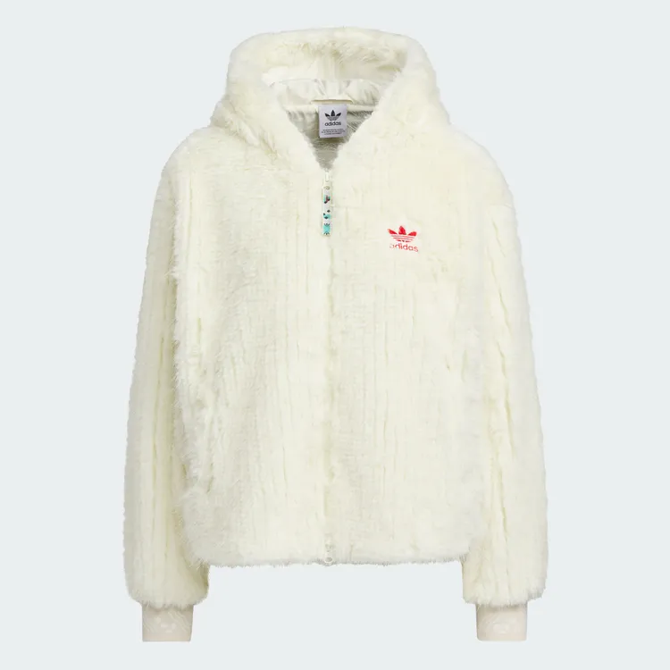 白色絨毛QQ外套，5690元。品牌提供