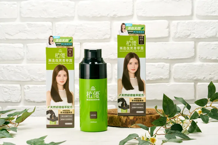 美吾髮植優復黑露，無添加PPD及阿摩尼亞，100%台灣製造，持續使用有效轉換白髮。