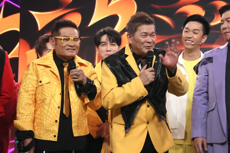 澎恰恰（右）和許效舜今天在舞台上一搭一唱，默契十足。彭欣偉攝