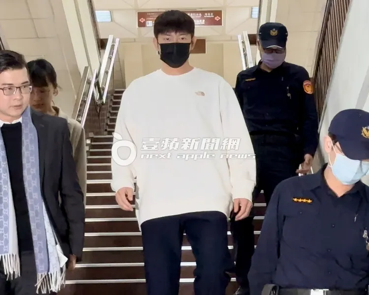 宥勝在法警護送下出庭。特勤中心攝