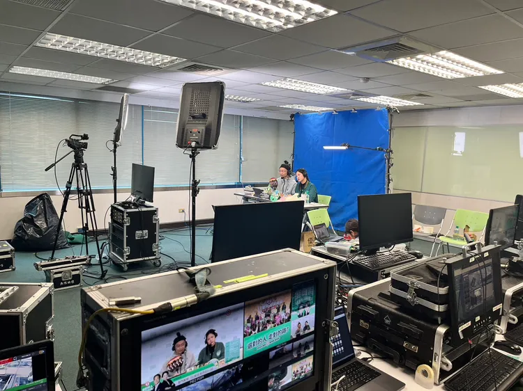 民進黨架起專業直播設備。民進黨提供