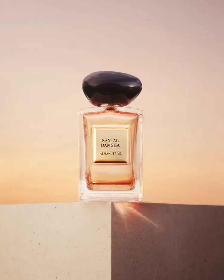 ARMANI/PRIVÉ高級訂製淡香水花園系列東方紅木，100ml／7650元。品牌提供