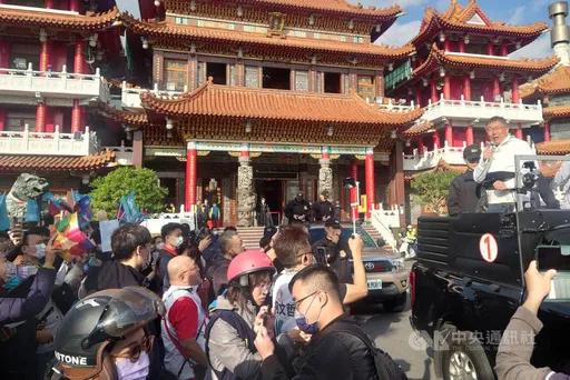 代表郭台銘？「老虎軍團」團長助講　柯文哲：真朋友不勉強別人