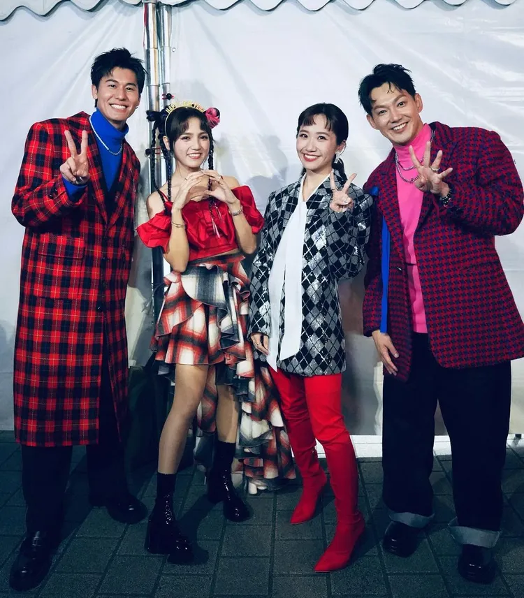 Lulu曬主持群大合照。翻攝Lulu IG