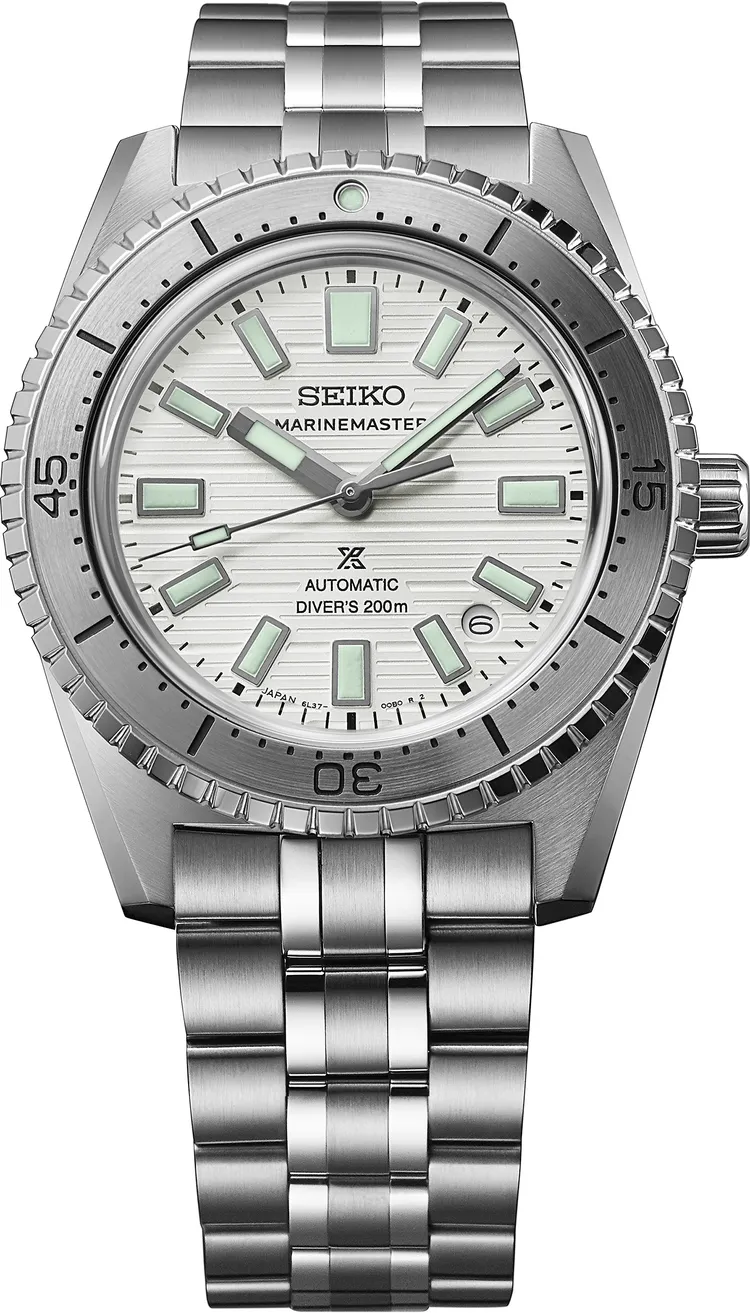 SEIKO Prospex Marinemaster旗艦系列SJE097J1腕錶，10萬元。品牌提供