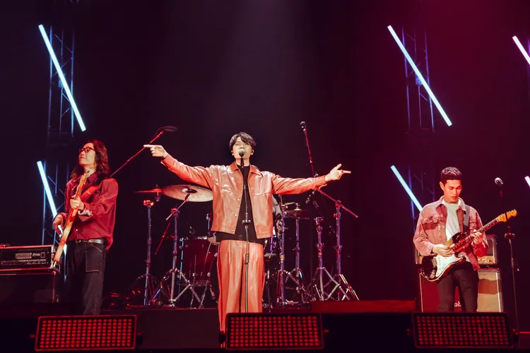 宇宙人《α：回到未來》20週年演唱會前哨戰，先踏上小巨蛋暖身。相信音樂提供