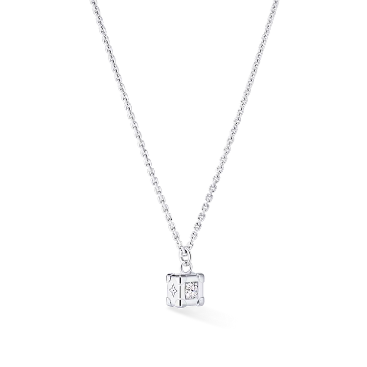 TRUNK吊墜配白K金鑽石，12萬2000元。品牌提供