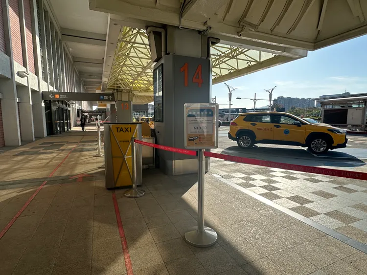 松機排班計程車今恢復收取50元停留服務費。陳怡文攝