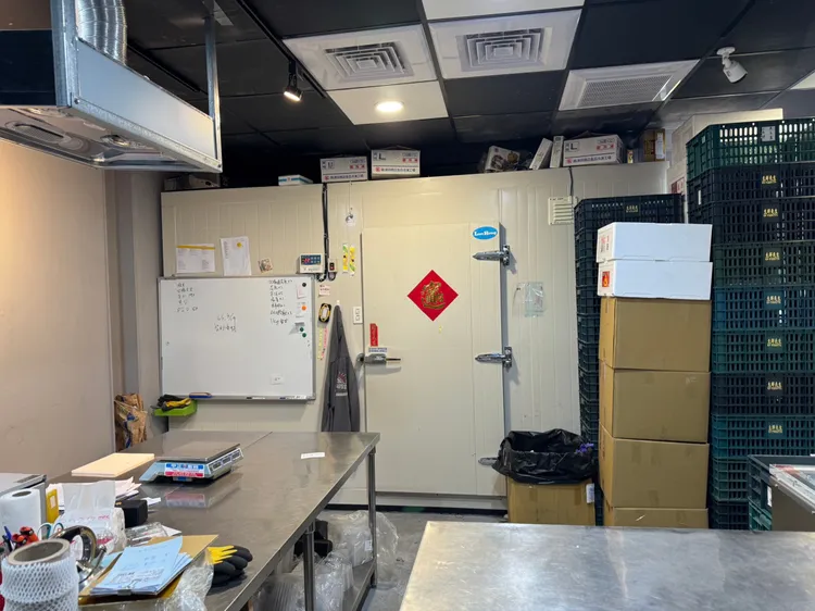 檢調查獲過期冷凍食品。讀者提供