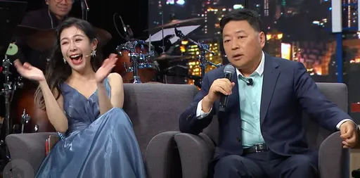 在《夜夜秀》道歉文留1符號秒被出征！他罵蠢：比豬隊友可怕100倍