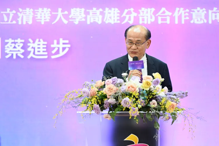 清華大學校友總會理事長蔡進步表示，校友會將全力支持母校。市府提供