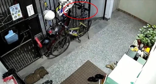 嫌太吵就「砰砰」 醉男深夜持空氣槍對鄰居大門掃射