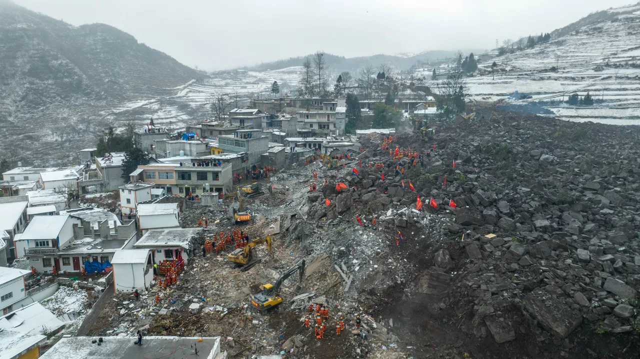 雲南省鎮雄縣22日發生山體崩塌,44人罹難。新華社