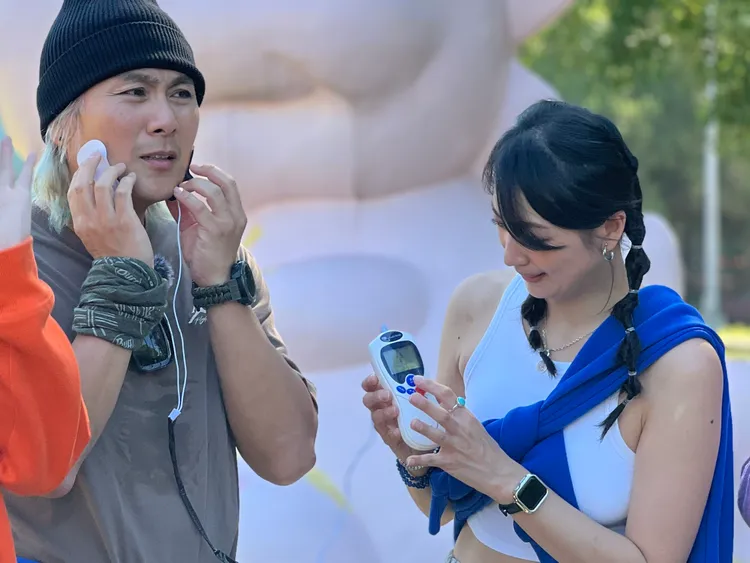 王仁甫被電臉哀嚎。中視提供