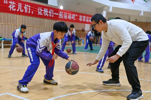 中國少子化下教師過剩 官方出手降溫「師範熱」