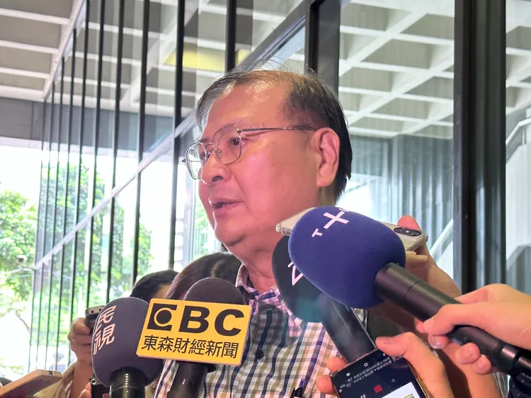 江健興指出，移工在台灣工作及生活，應有相同的最低工資保障。資料照片，王良博攝