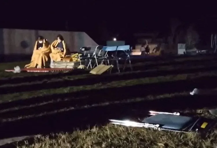 日本地震後民眾在輪島市自衛隊基地避難。路透社/共同社