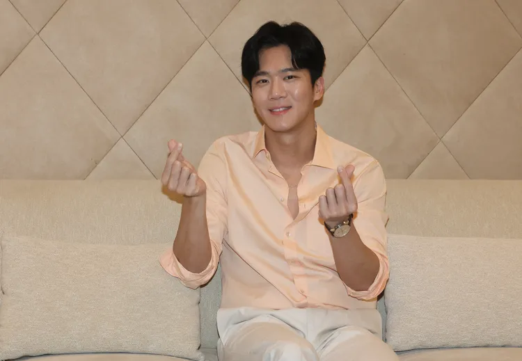 河錫辰覺得自己看起來冷淡，但是內心很熱情。彭欣偉攝