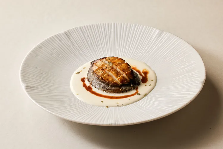 南非活鮑松露波特醬。業者提供