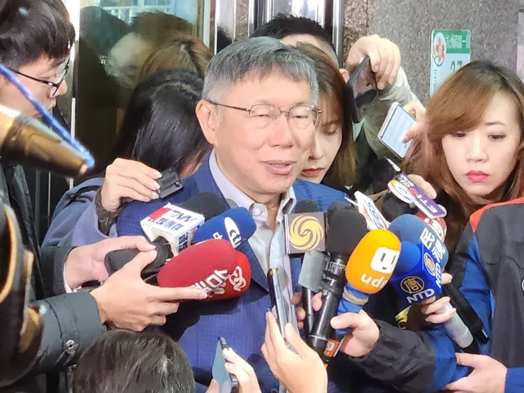 柯文哲上午直呼韓昌配「這個畫面很難想像」。施智齡攝