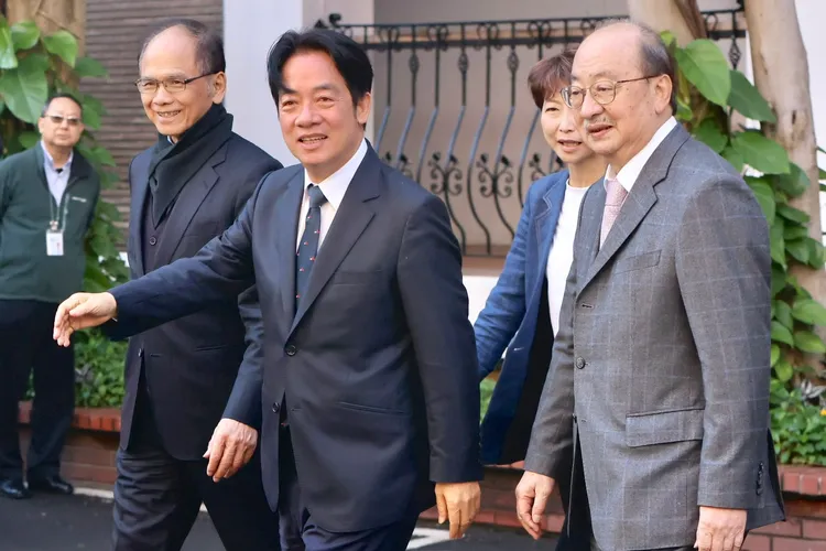 柯建銘認為民眾黨在作秀，提出的改革要求也了無新意。林林攝