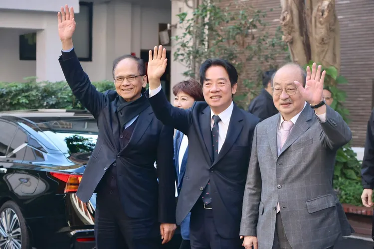 民進黨主席賴清德今出席民進黨團會議，提名游昌配爭取連任正副院長。林林攝