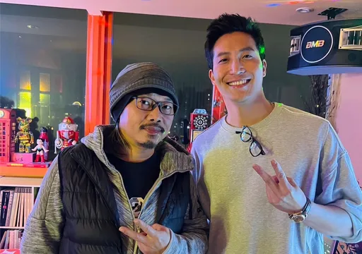 方文山生日派對吳翔震喜同框　見公仔收藏如臨奇幻城堡