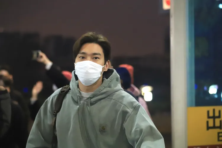 韓國天團Super Junior成員始源，在高雄連吃2天鼎王麻辣鍋，開心離台。讀者提供