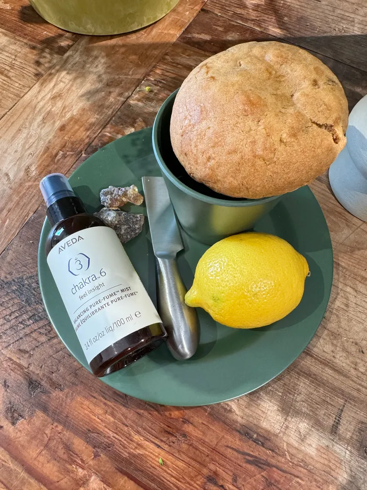 #6覺知（直覺卦，苦橙葉、橙、天竺葵。張家玲攝