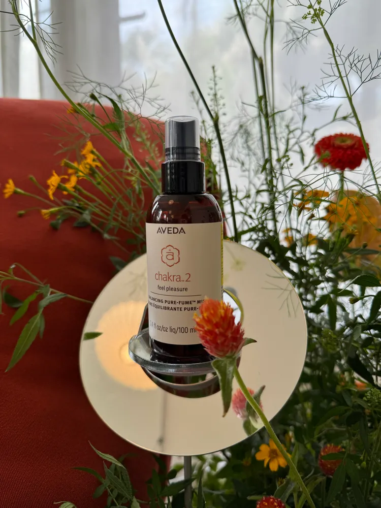 #2愉悅（喜悅卦，檀香木、橙、天竺葵）。張家玲攝