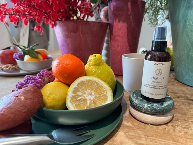 #7智慧（頂卦，乳香、白芷、欖香脂）。張家玲攝