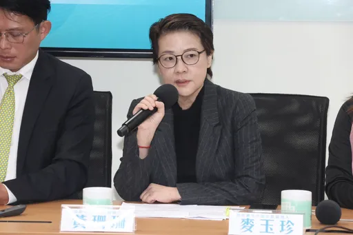 民眾黨團推她戰立法院長! 黃珊珊:藍綠必發動核爆攻擊