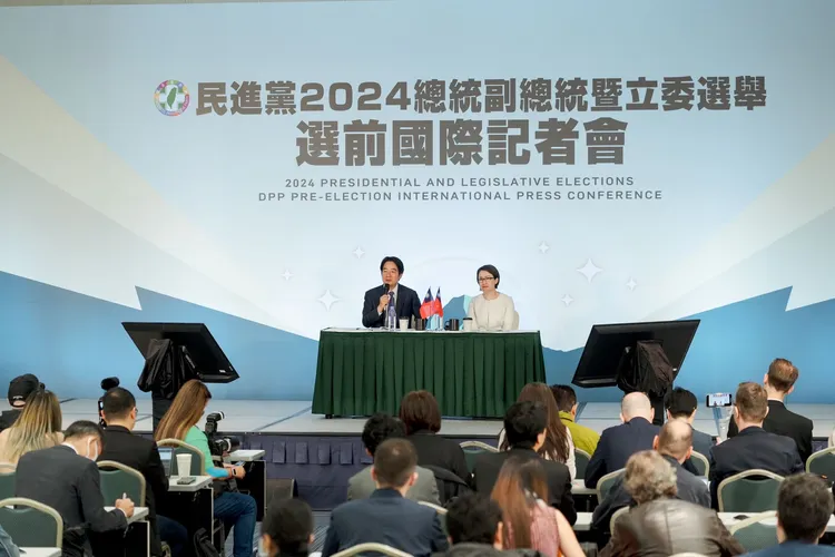 賴清德和蕭美琴今舉行國際記者會。賴競總提供