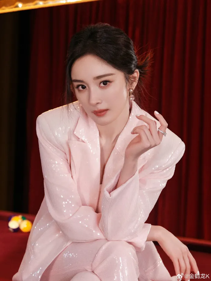 楊冪與金鶴龍合作的妝容。翻攝金鶴龍微博