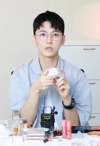 金鶴龍早期受訪的樣子。翻攝唐毅抖音