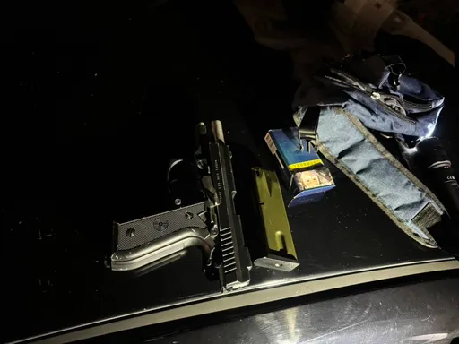 員警笑了!查1件違規開3個彩蛋 通緝犯又槍又毒敗給「紅線」