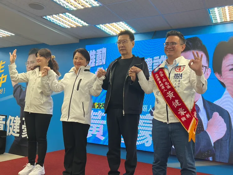 盧秀燕、趙少康今合體為黃健豪站台。鮮明攝