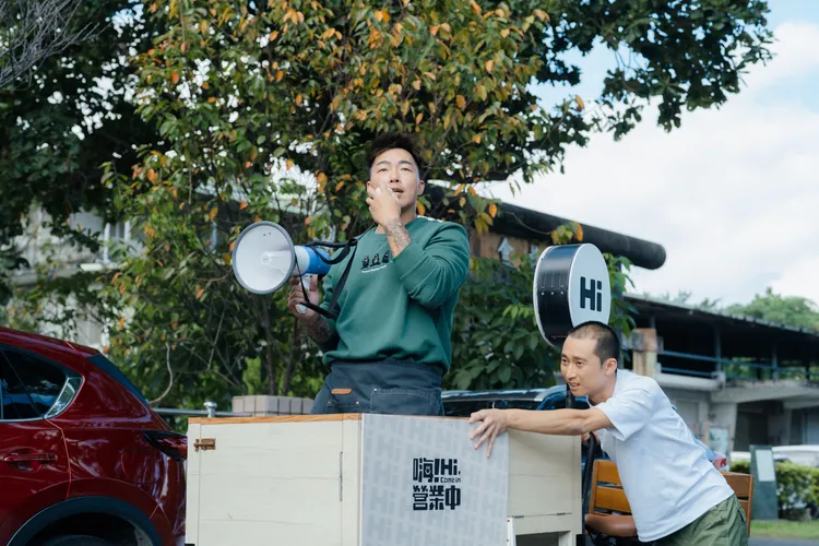 郭泓志發音不標準被糾正。好看娛樂提供