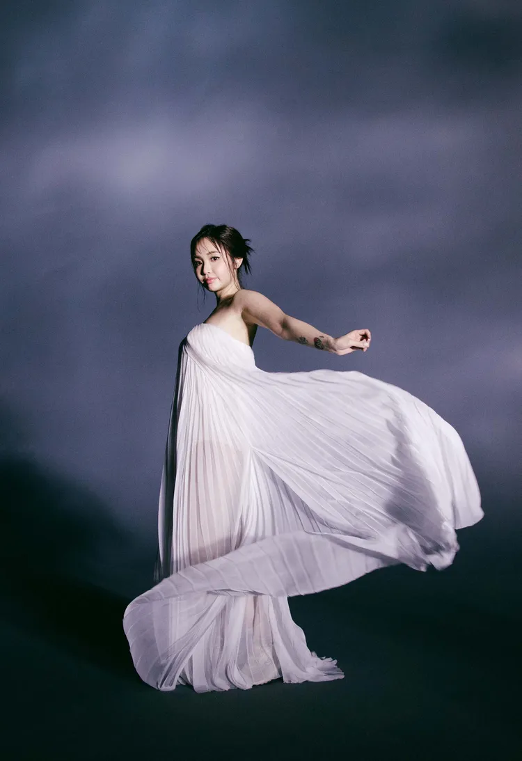 陳芳語懼高又吊鋼絲。華風數位提供