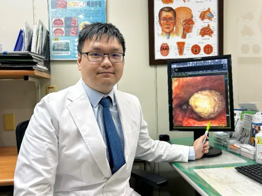 聲音沙啞、喉嚨卡卡 說話「咻咻」叫!6旬男竟罹患下咽癌四期