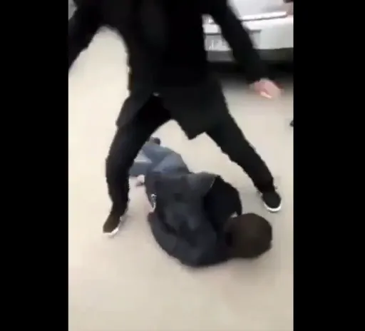 警察施暴片網友栽贓「台灣警察」　中國異議人士認證：是公安