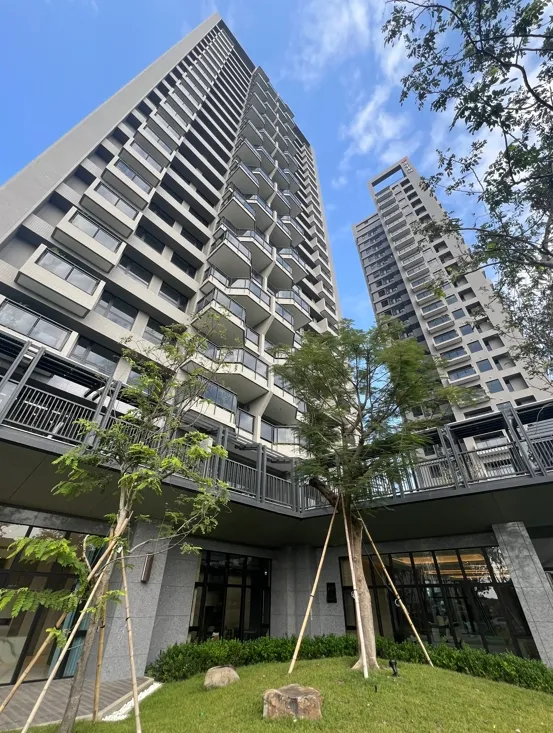 「鼎宇森林之星」出現許多總價3000萬元實登，在高雄郊區十分罕見。葉家銘攝