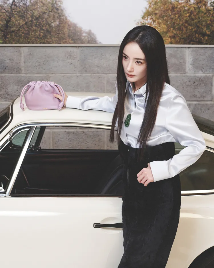 楊冪拍攝LOEWE Jade系列廣告。品牌提供