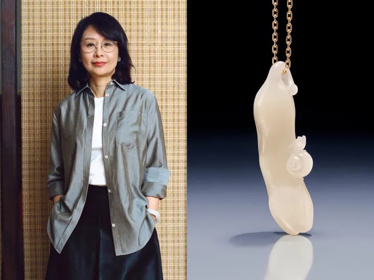 程磊創作的豌豆小蝸牛玉雕吊墜。品牌提供