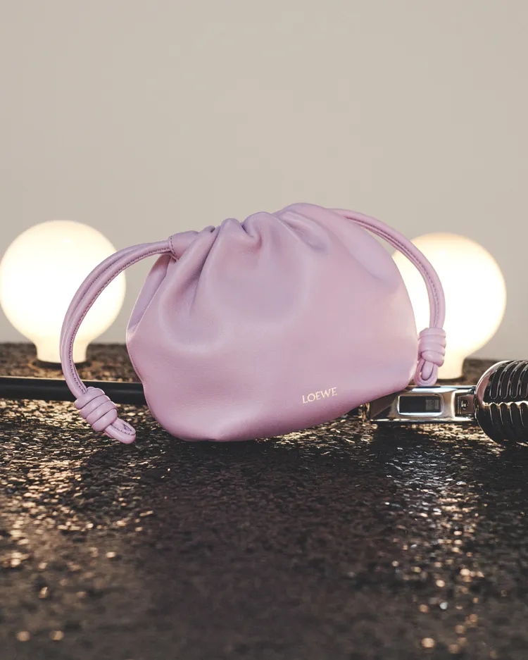 LOEWE Jade系列廣告。品牌提供