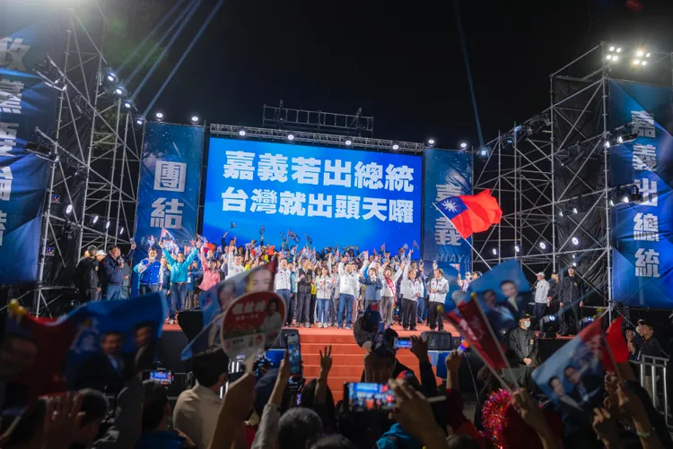 侯友宜回嘉義故鄉造勢。競總提供