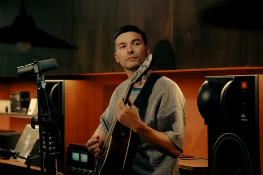 還有天理嗎？鳳小岳又帥又會唱 冬季巡演曝不為人知故事