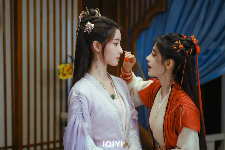 毛曉慧（左起）、鞠婧禕，劇中與陳哲遠、茅子俊等一同結伴同行。